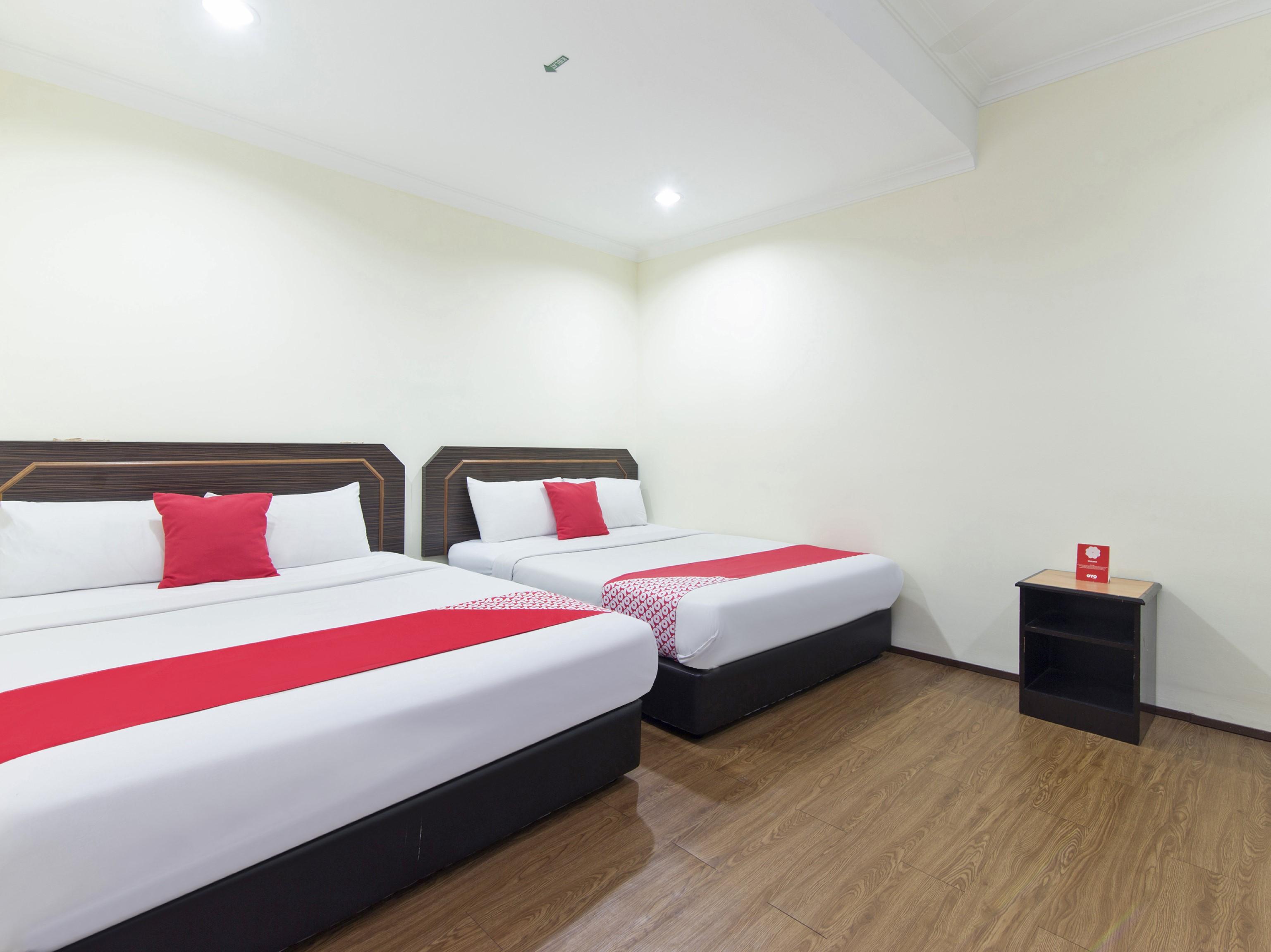 Oyo 327 Buddys Hotel Куала Лумпур Екстериор снимка
