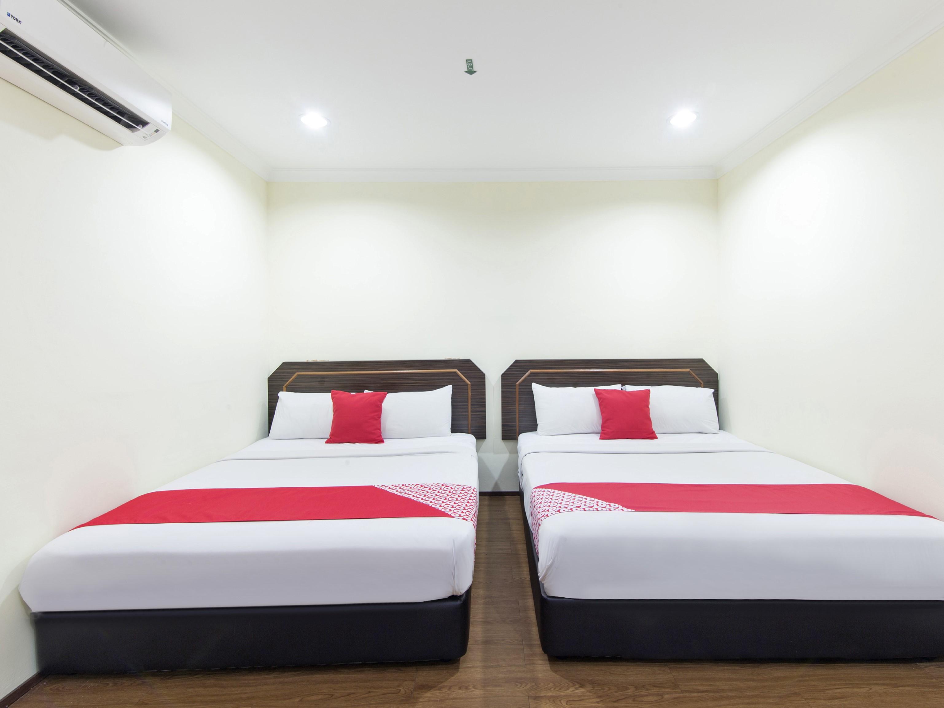 Oyo 327 Buddys Hotel Куала Лумпур Екстериор снимка