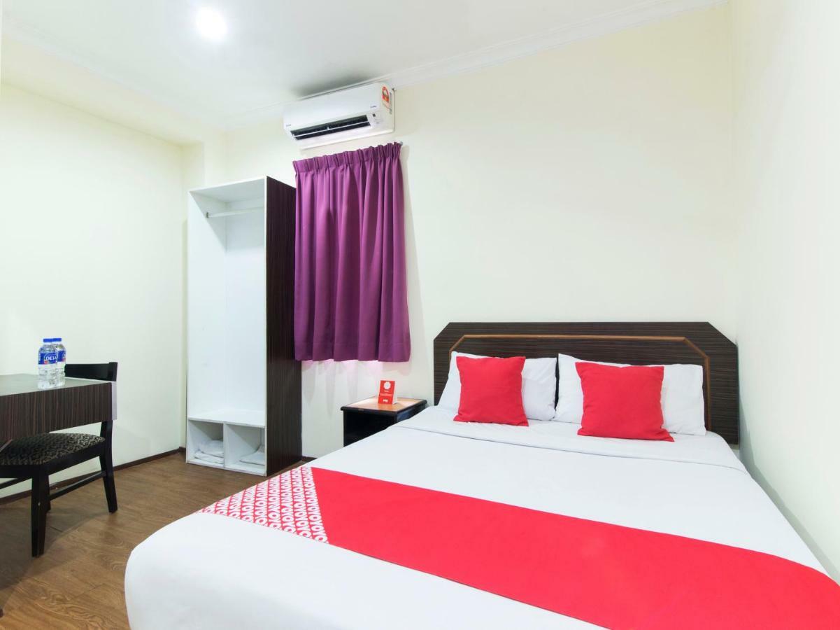 Oyo 327 Buddys Hotel Куала Лумпур Екстериор снимка